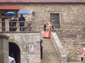 Junges glück in alten Mauern.JPG